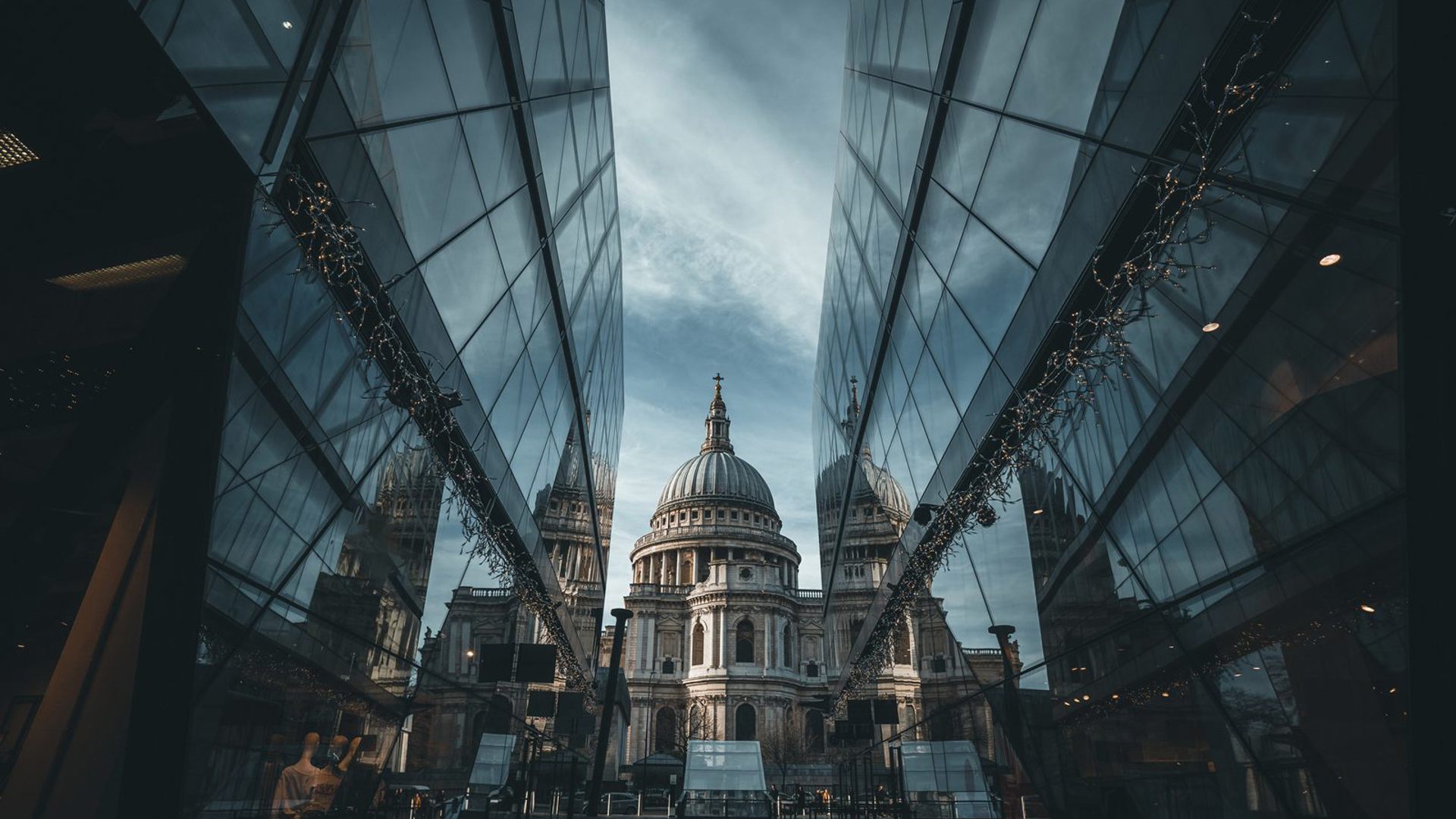 London St Pauls Reflection